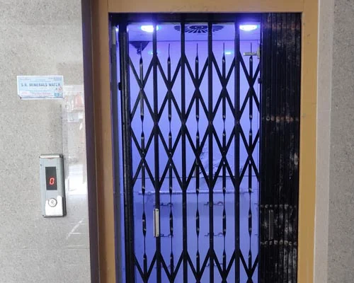 collapsible door elevators